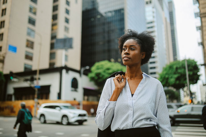 african american woman in downtown los angeles