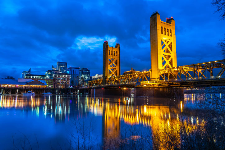 tower bridge in sacramento